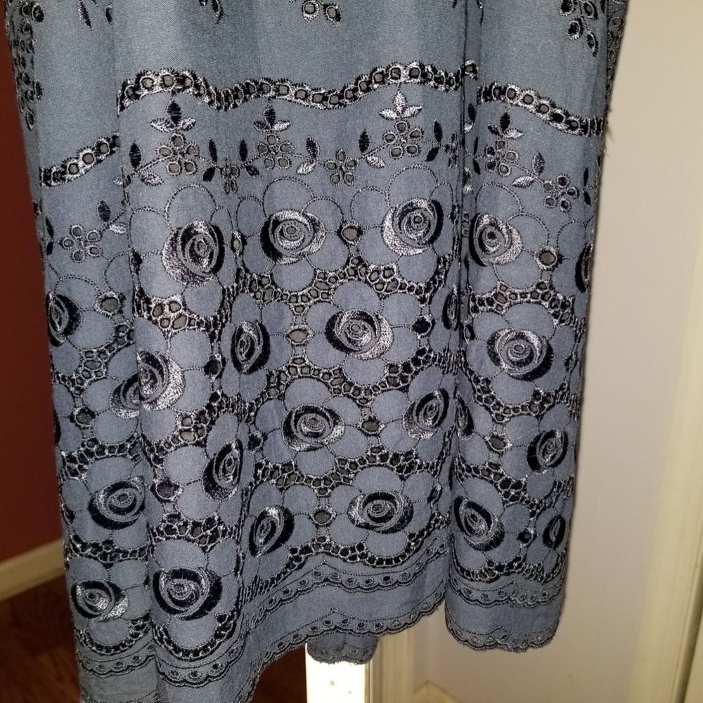 Gorgeous Sundress - Picture 3 of 3